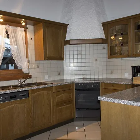 Etzel Apartment *